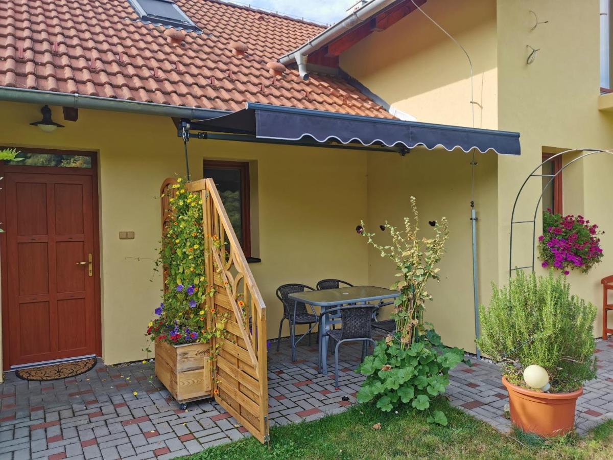 Penzion Hastrman Doudleby Exterior photo